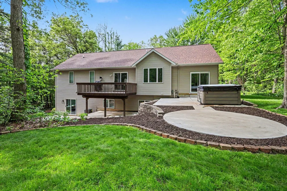5224 Bonasa Drive NE Courtland Township, MI 49341