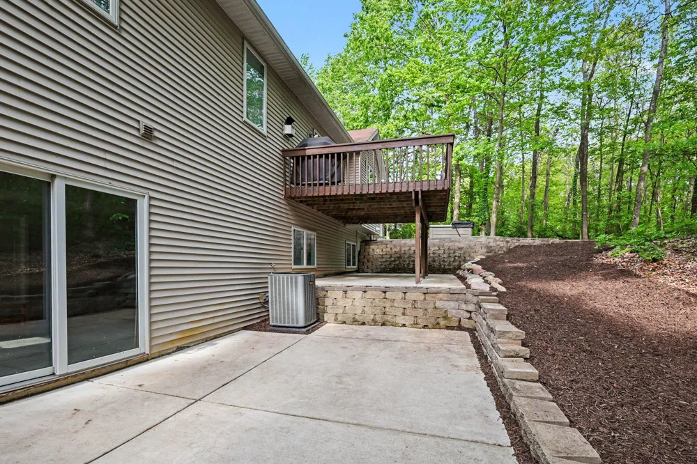 5224 Bonasa Drive NE Courtland Township, MI 49341
