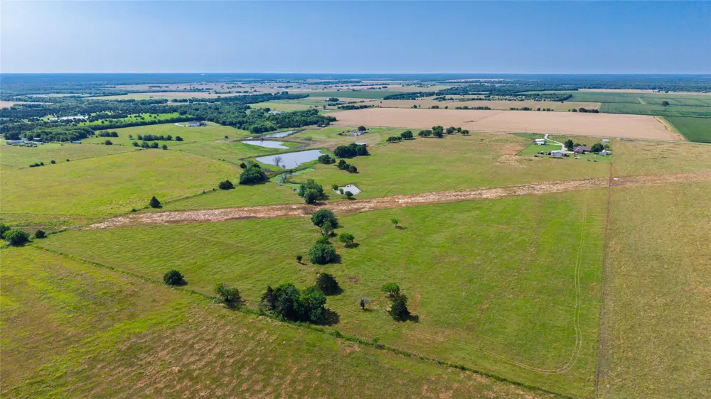 County Road 4720 Wolfe City, TX 75496