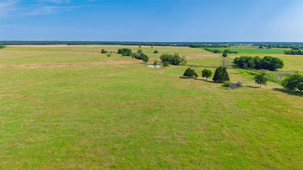County Road 4720 Wolfe City, TX 75496