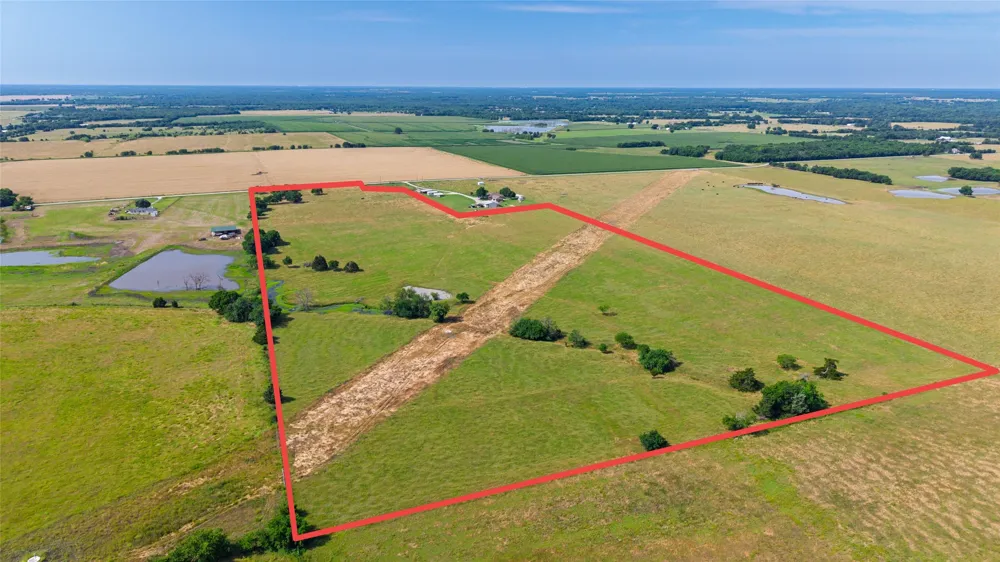 County Road 4720 Wolfe City, TX 75496