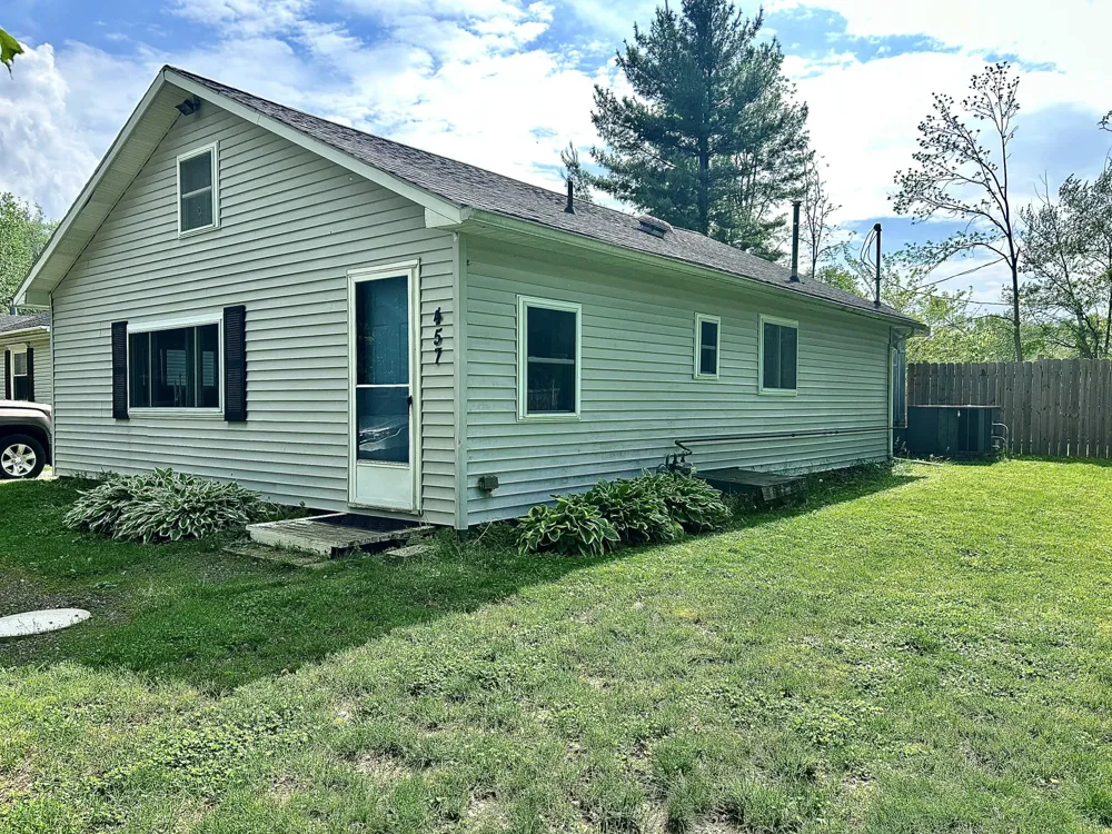 457 S Burr Oak Road Colon, MI 49040