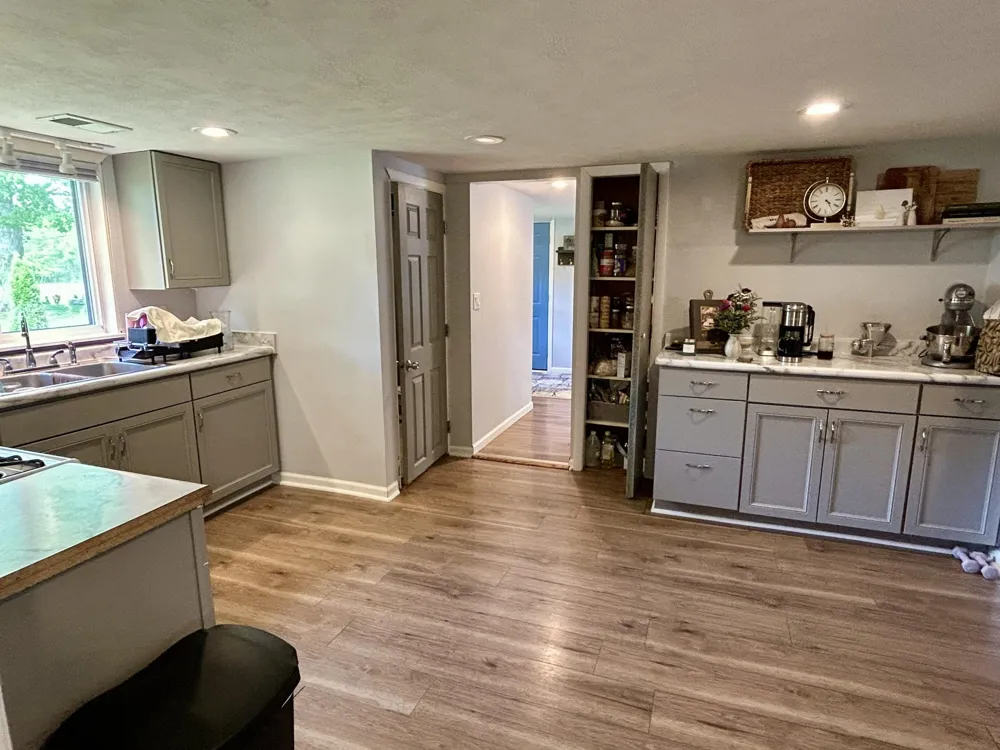 457 S Burr Oak Road Colon, MI 49040
