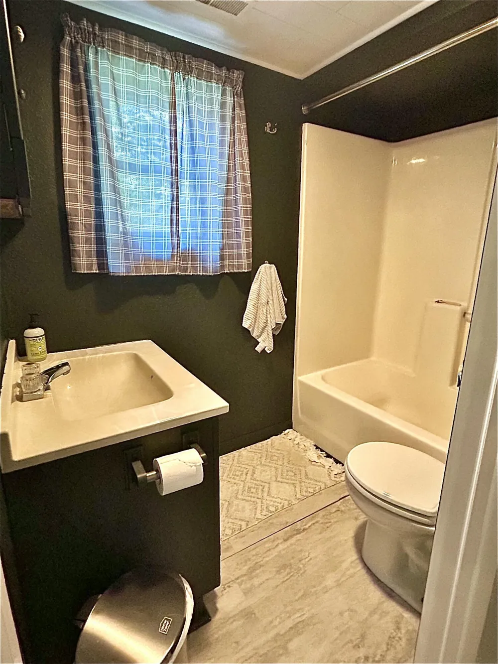 457 S Burr Oak Road Colon, MI 49040