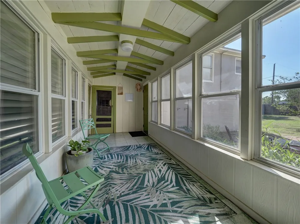 1739 2nd Street Corpus Christi, TX 78404