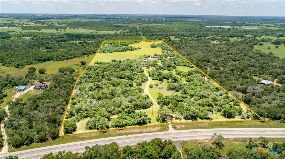 9393 US Highway 87 Westhoff, TX 77994