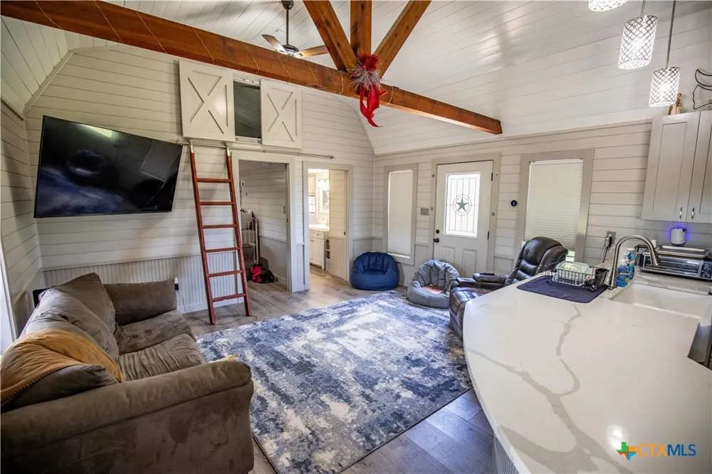 9393 US Highway 87 Westhoff, TX 77994