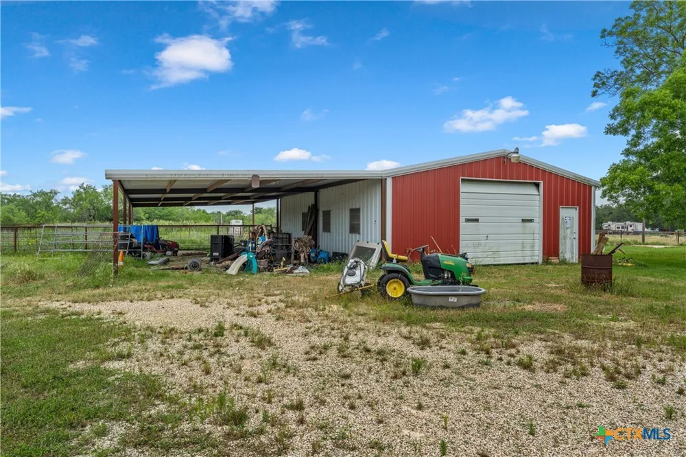 2554 State Highway 22 Whitney, TX 76692