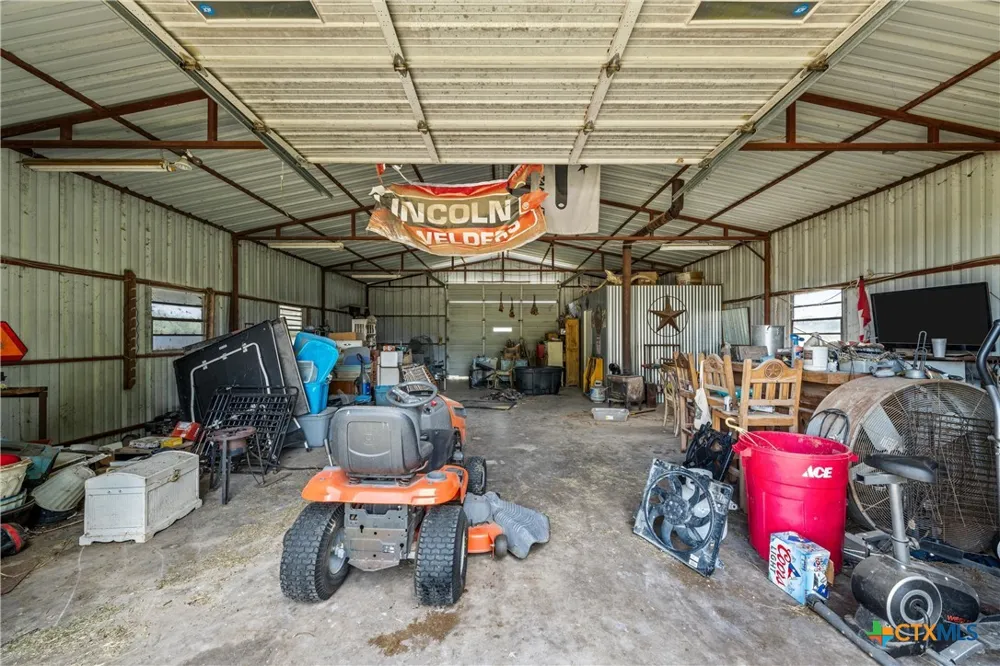 2554 State Highway 22 Whitney, TX 76692