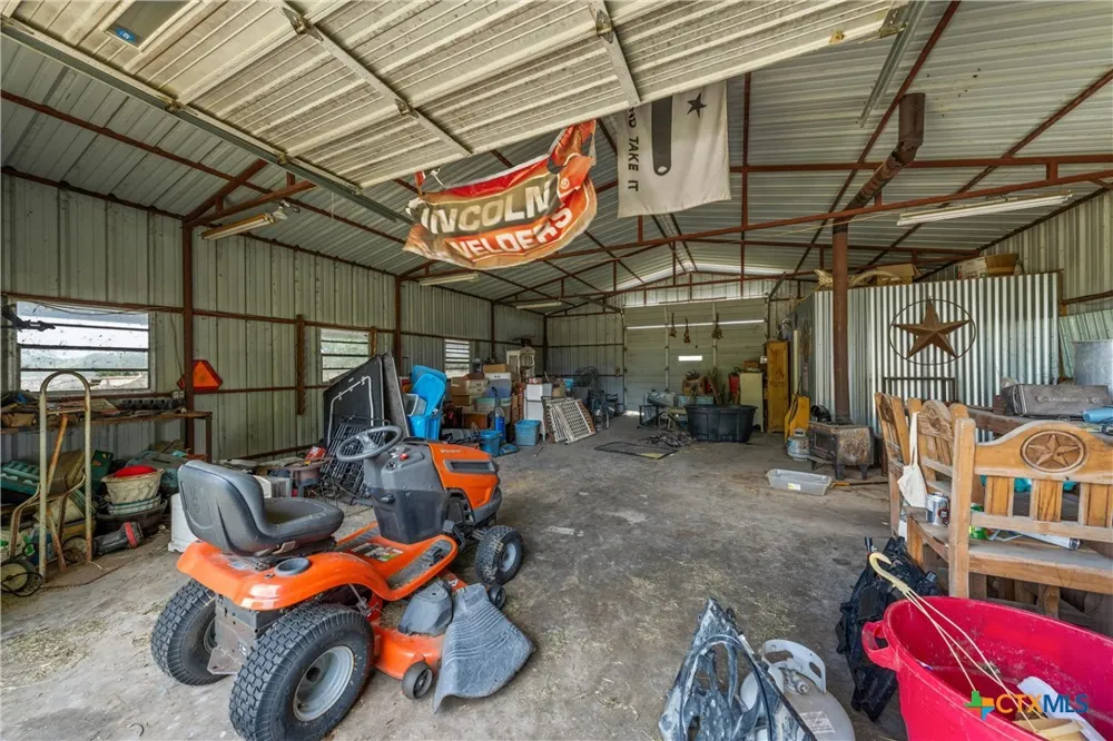2554 State Highway 22 Whitney, TX 76692