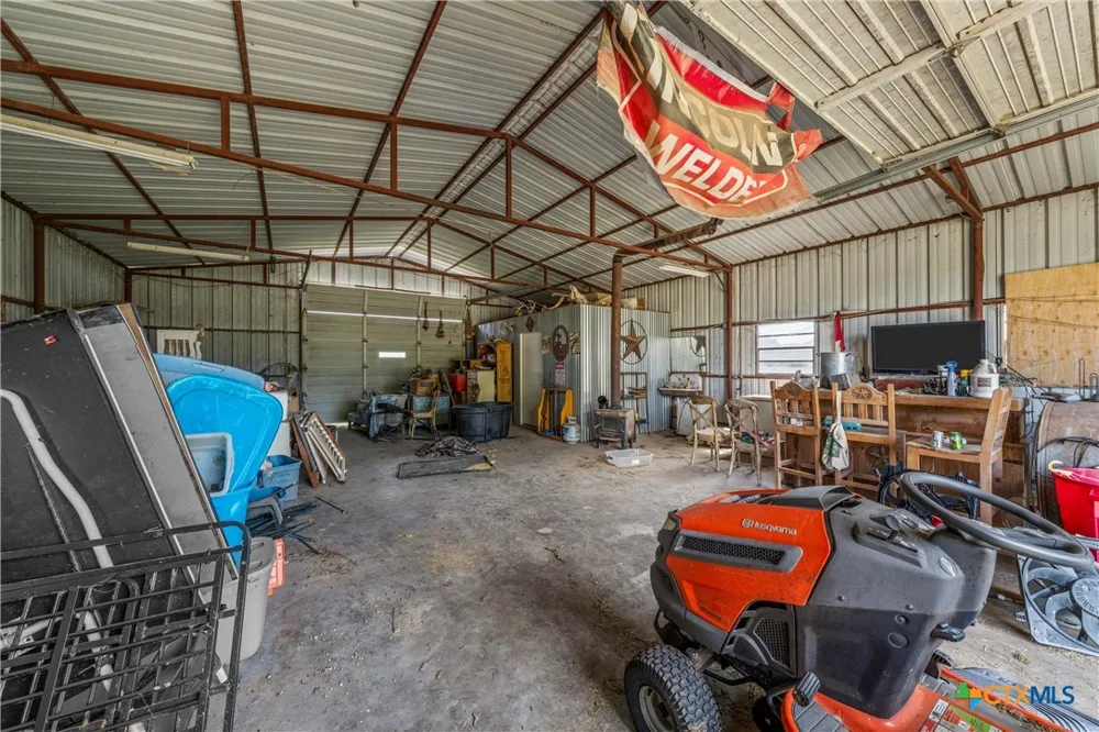 2554 State Highway 22 Whitney, TX 76692