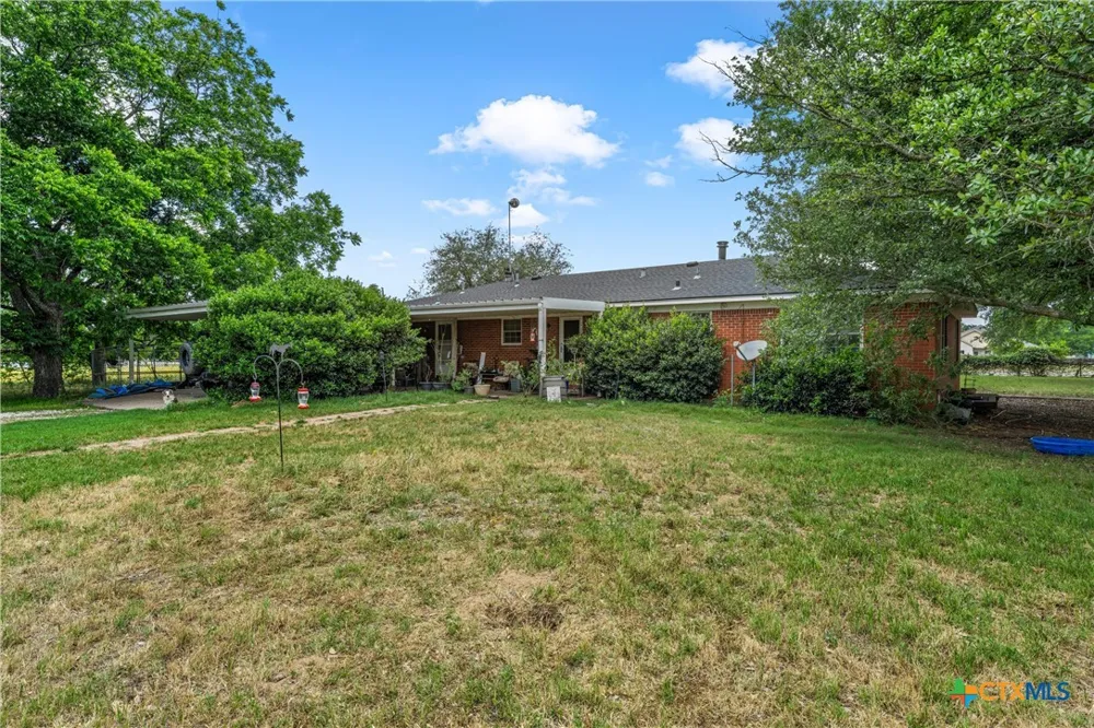 2554 State Highway 22 Whitney, TX 76692