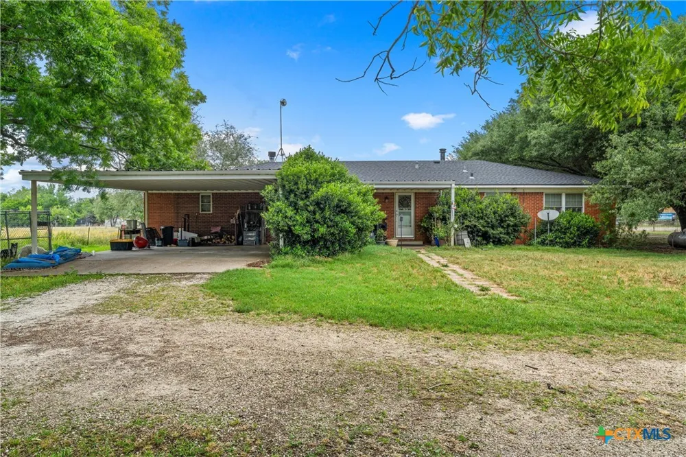 2554 State Highway 22 Whitney, TX 76692