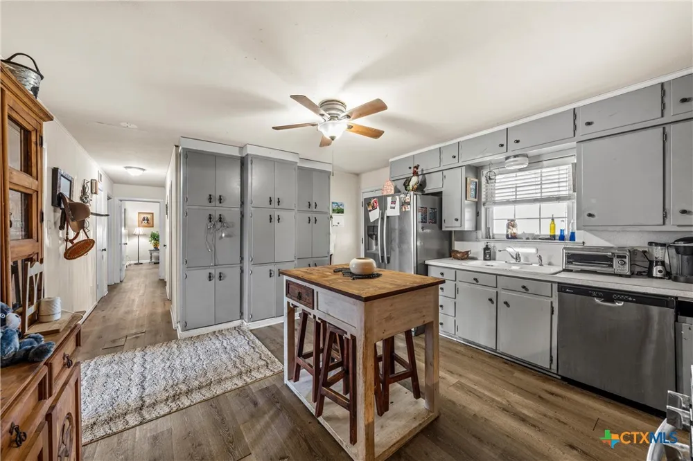2554 State Highway 22 Whitney, TX 76692