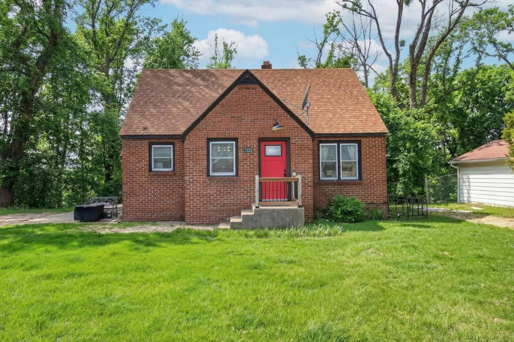 7222 Red Arrow Highway Lincoln Charter Township, MI 49127