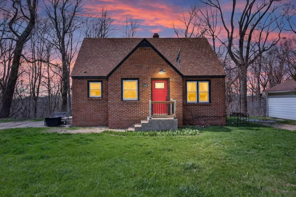 7222 Red Arrow Highway Lincoln Charter Township, MI 49127