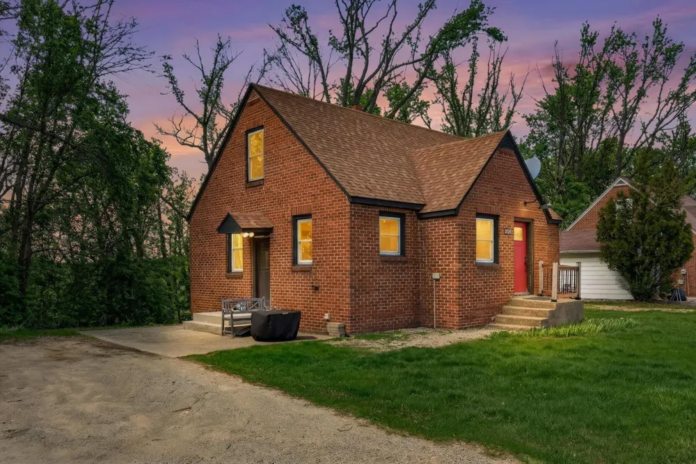 7222 Red Arrow Highway Lincoln Charter Township, MI 49127