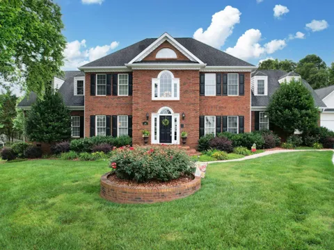 483 Covenant Drive NE