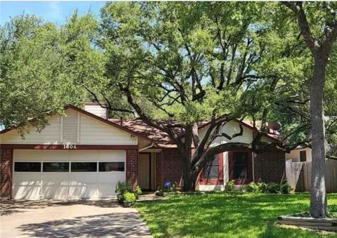 1604 Texas Oak Way