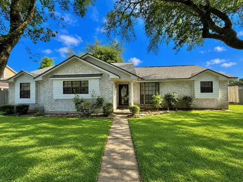 3 S Erik Drive