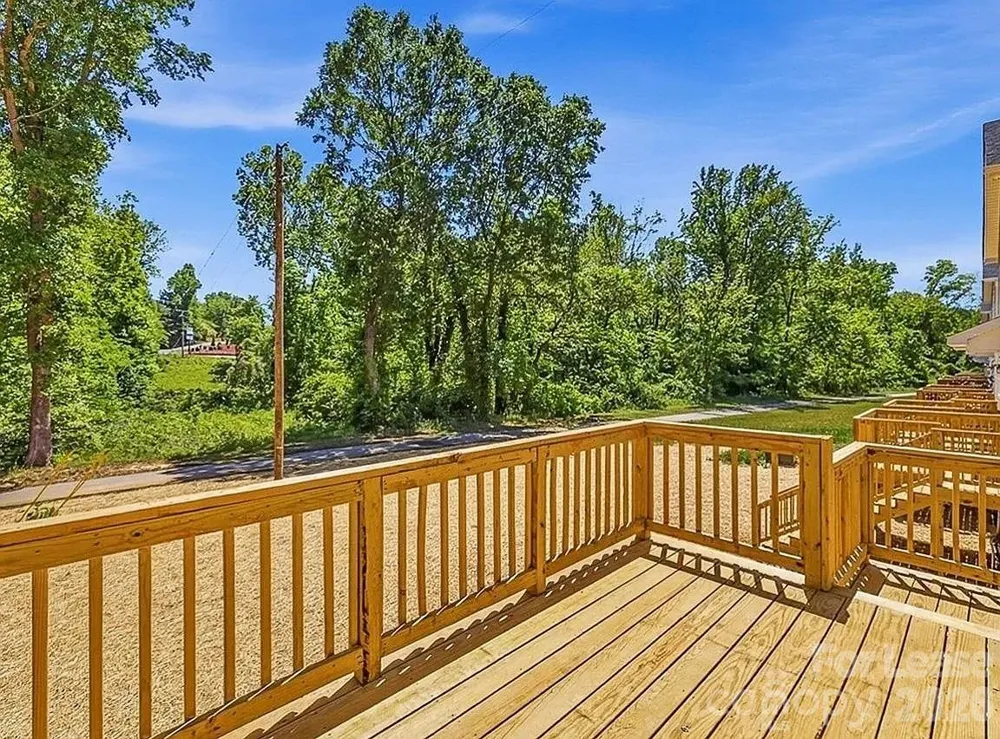 255/257/259 Vanderbilt Road Spartanburg, SC 29301