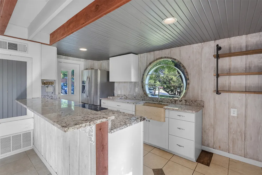 118 Topspin Circle Spicewood, TX 78669