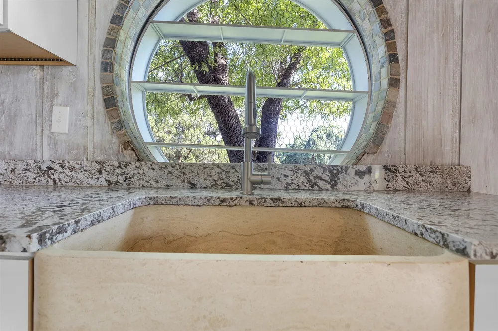 118 Topspin Circle Spicewood, TX 78669