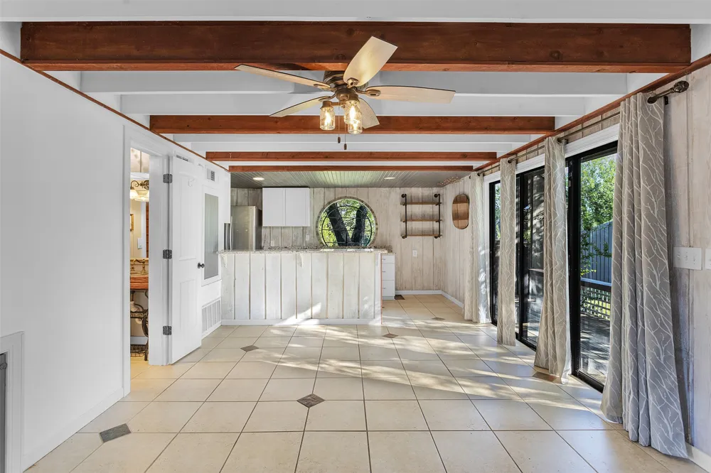 118 Topspin Circle Spicewood, TX 78669