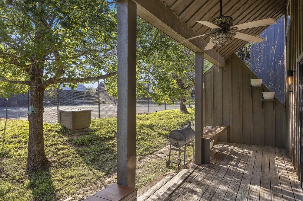 118 Topspin Circle Spicewood, TX 78669