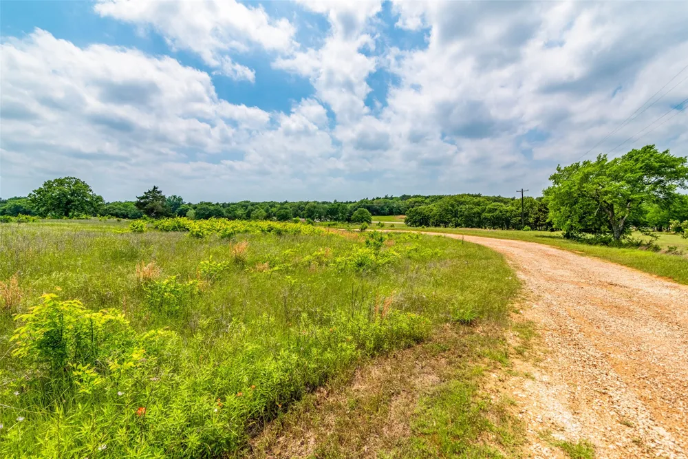 20 US Hwy 377 Whitesboro, TX 76273