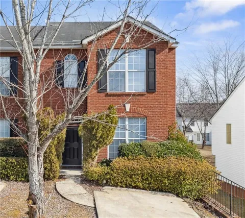 5547 Strathmoor Manor Circle