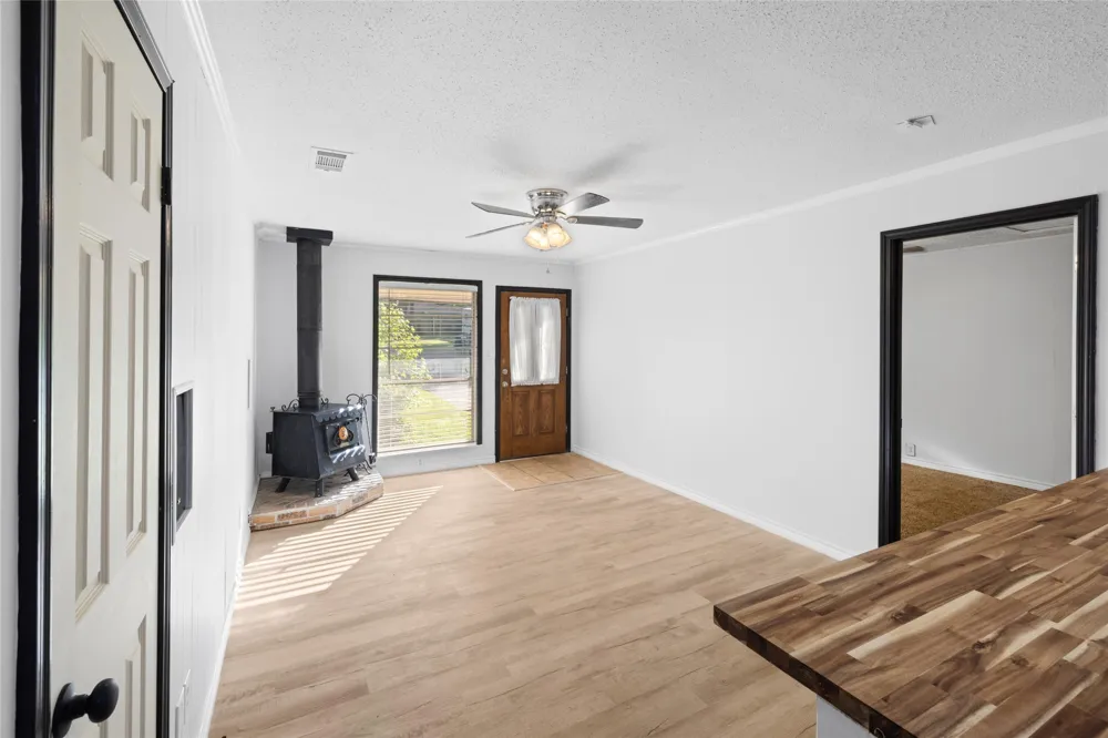 417 Carroll Avenue Wake Village, TX 75501