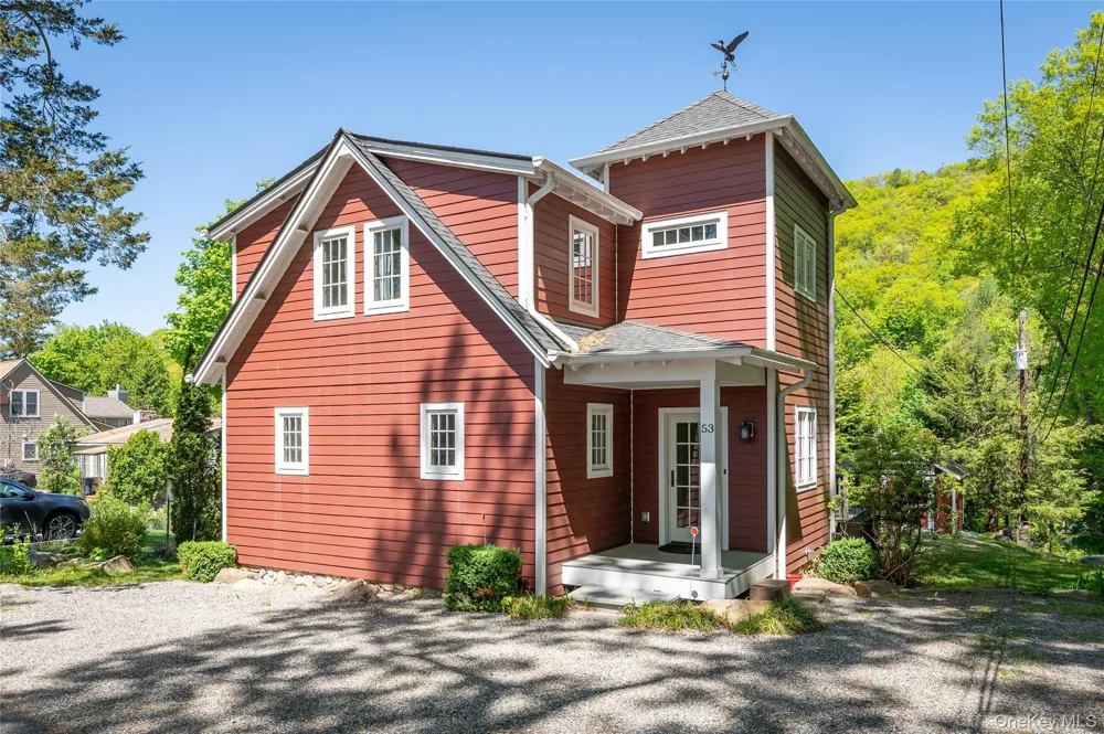53 Cove Road South Salem, NY 10590