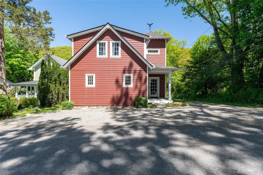 53 Cove Road South Salem, NY 10590