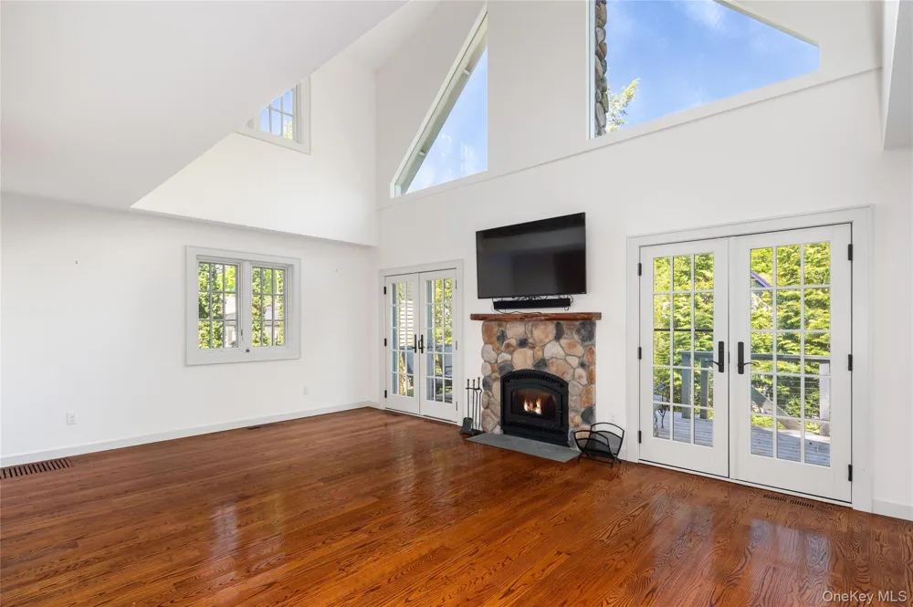 53 Cove Road South Salem, NY 10590