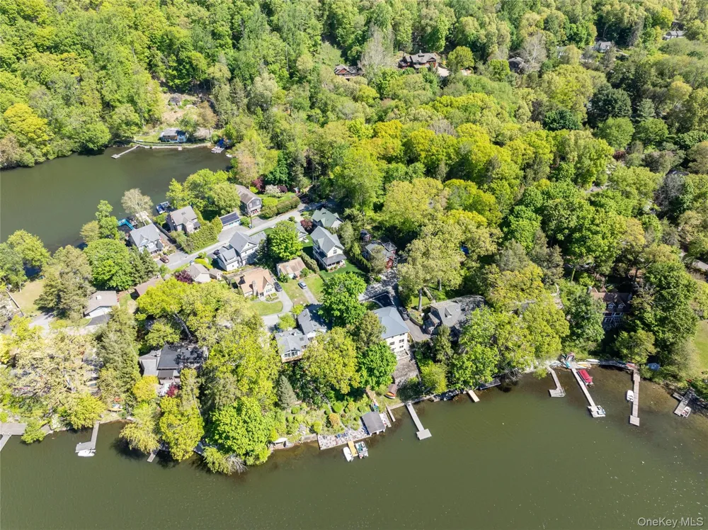 53 Cove Road South Salem, NY 10590