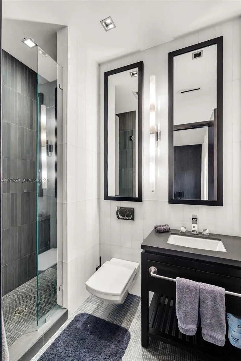 760 S Mashta Dr Key Biscayne, FL 33149