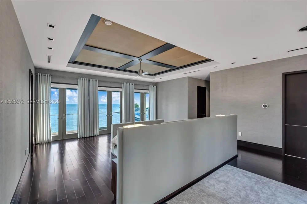 760 S Mashta Dr Key Biscayne, FL 33149