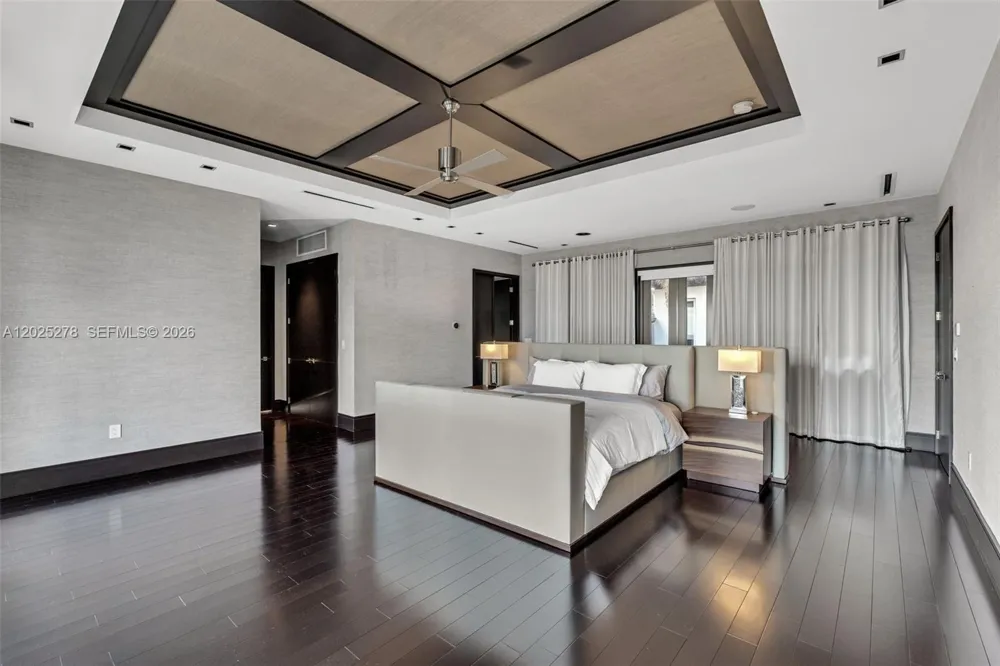 760 S Mashta Dr Key Biscayne, FL 33149