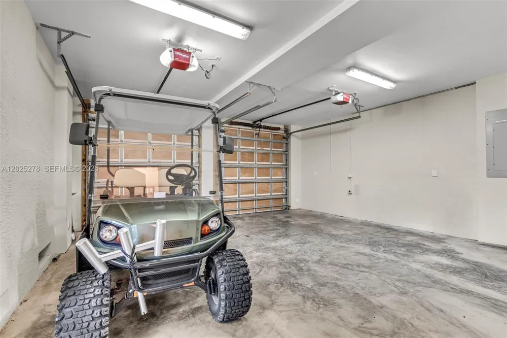 760 S Mashta Dr Key Biscayne, FL 33149