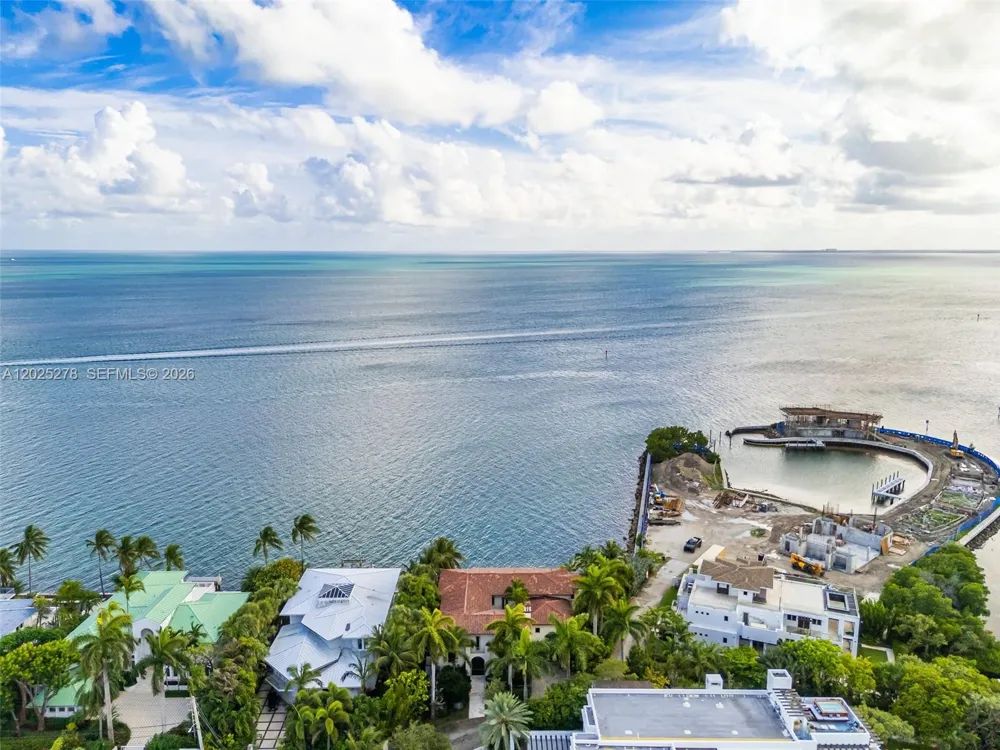 760 S Mashta Dr Key Biscayne, FL 33149