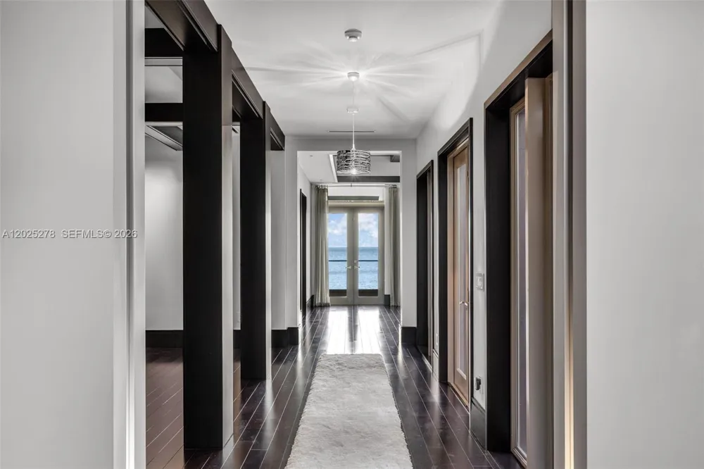 760 S Mashta Dr Key Biscayne, FL 33149