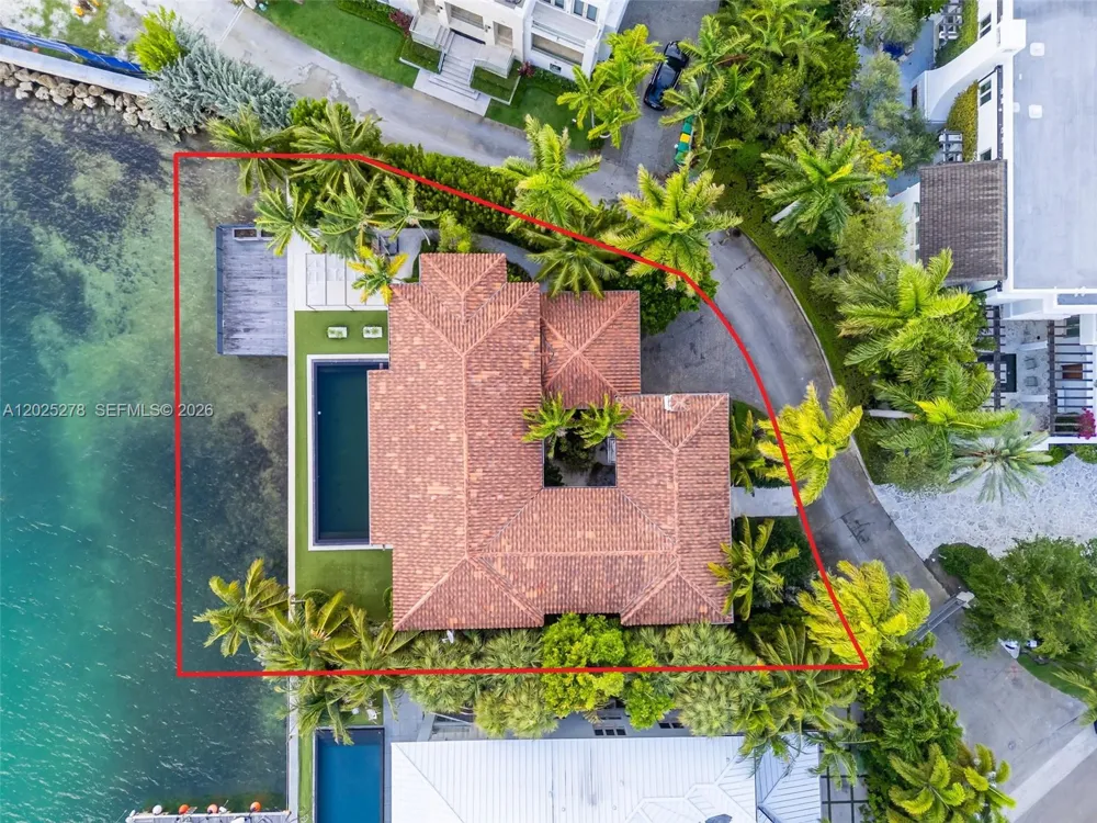 760 S Mashta Dr Key Biscayne, FL 33149