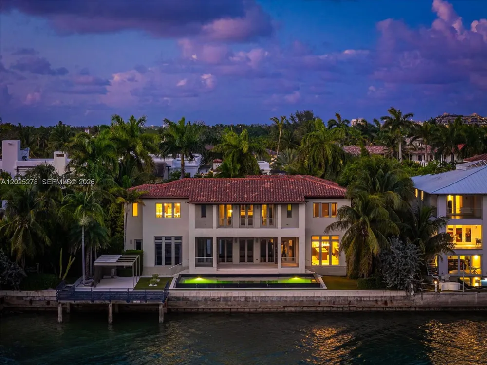 760 S Mashta Dr Key Biscayne, FL 33149