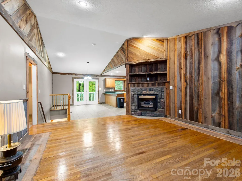 37 Leatherwood Drive #9 Candler, NC 28715