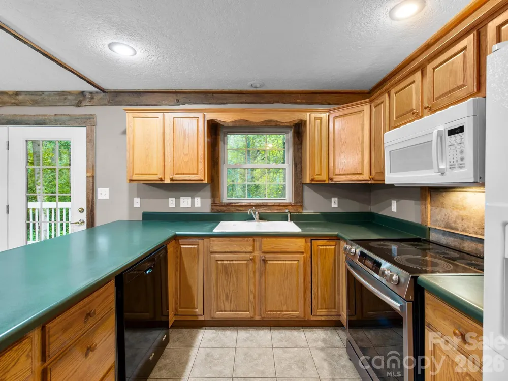 37 Leatherwood Drive #9 Candler, NC 28715