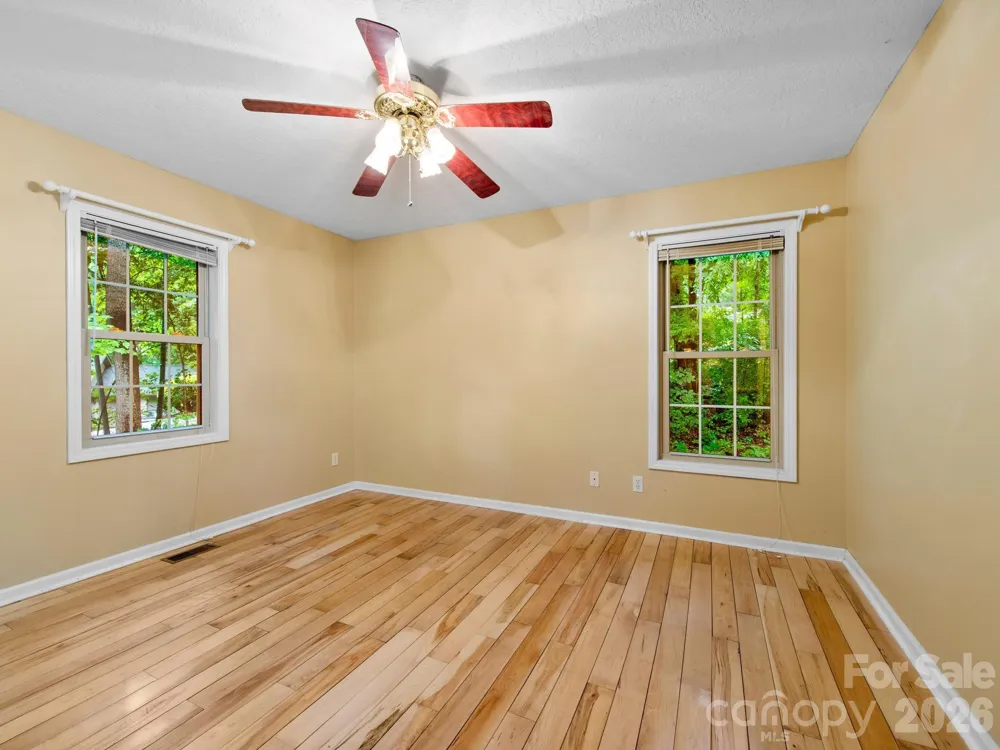 37 Leatherwood Drive #9 Candler, NC 28715