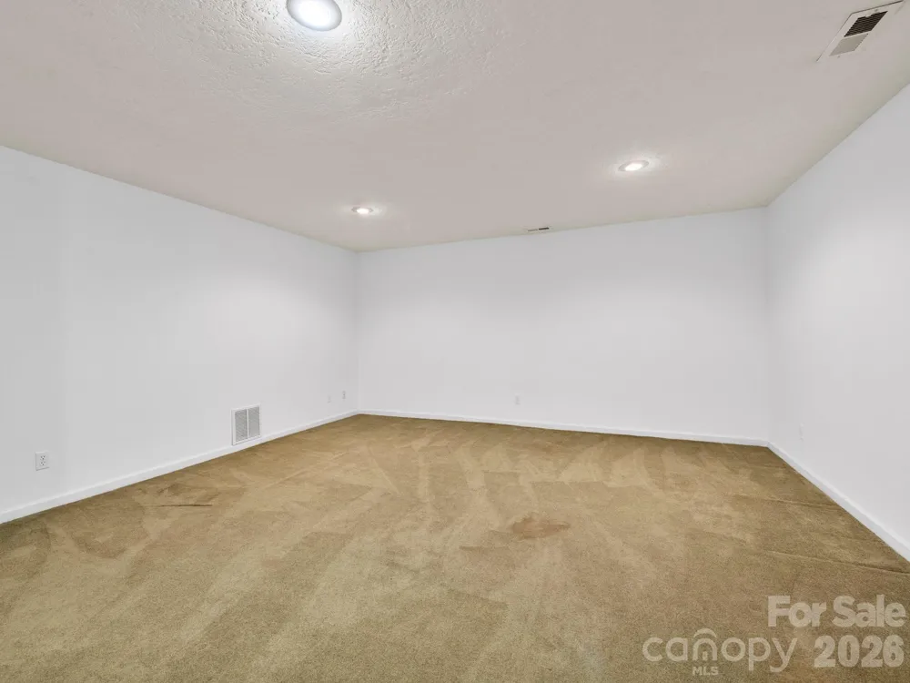 37 Leatherwood Drive #9 Candler, NC 28715