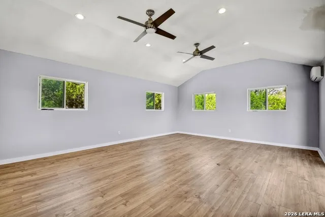 576 Aspen Fischer, TX 78623