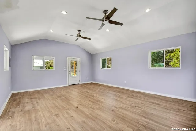 576 Aspen Fischer, TX 78623